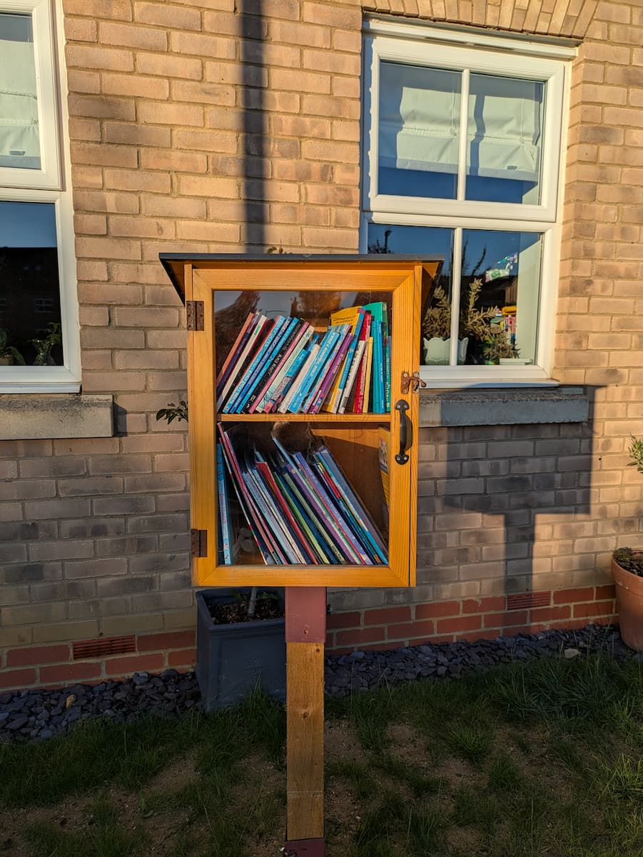 Children reading